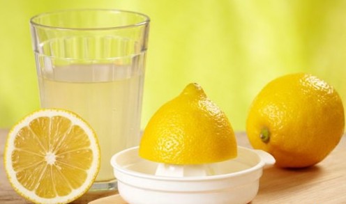 Натуральный лимонный сок из целых лимонов