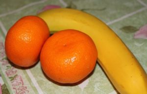 Необычные ингредиенты для шарлотки: мандарины и банан